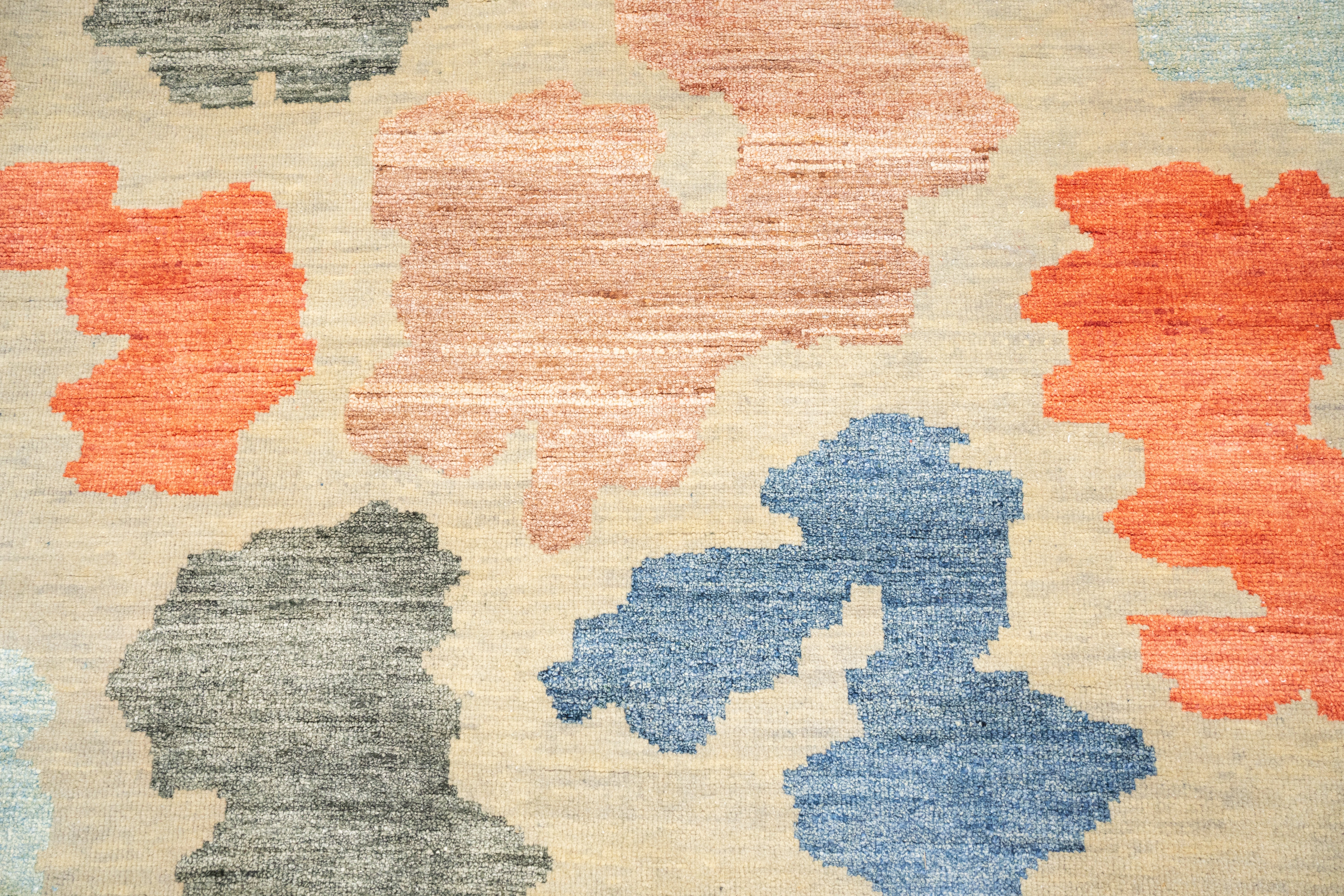 Handknotted Carpet, DIA - 1391 DC CLOUD, Lemon Meringue & Multi